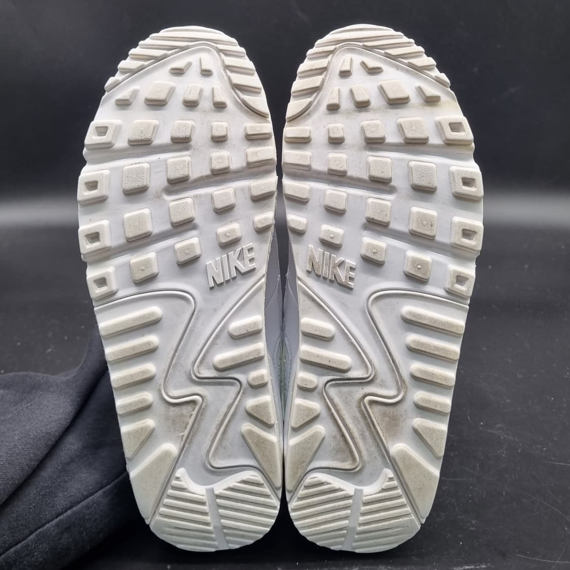 나이키 에어맥스90 화이트운동화245 상품이미지3