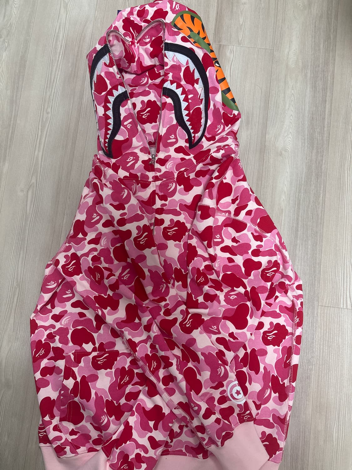 베이프 샤크 후드집업 s 상품이미지1