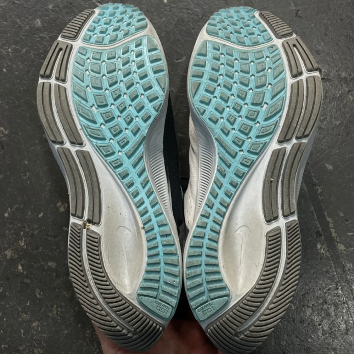 255 나이키 에어 줌 페가수스 38 리미티드 에디션 런닝화 상품이미지6