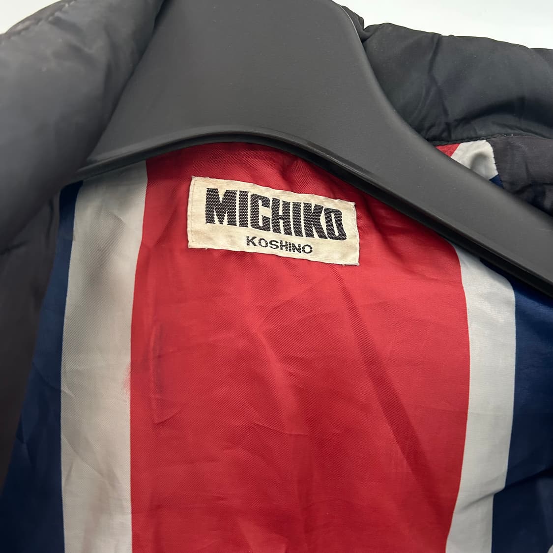 미치코 코시노 런던 소가죽 크롭 패딩 조끼 상품이미지8