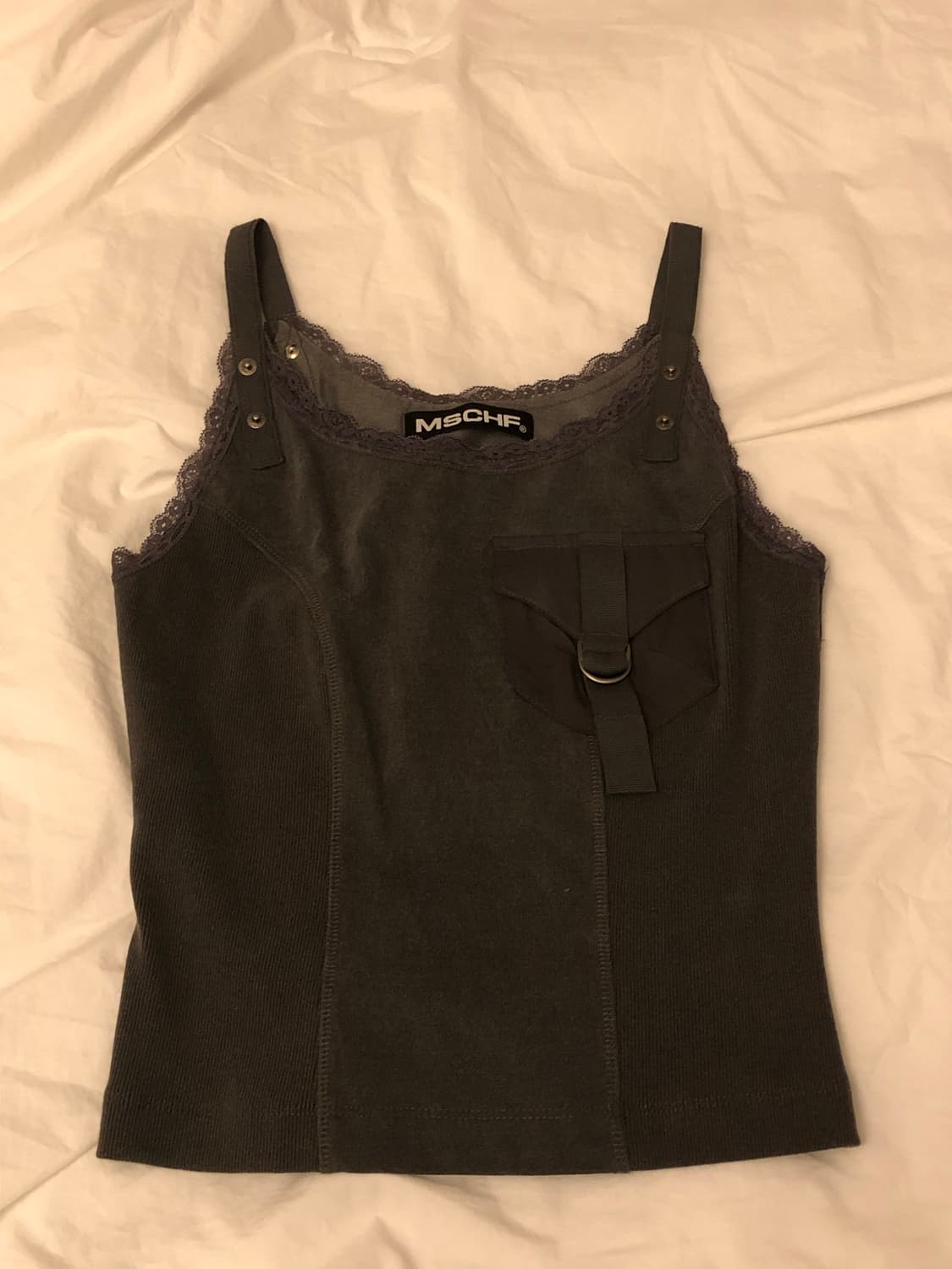 [새상품] 미스치프 레이스 스트랩 슬리브리스 (M size) 상품이미지1