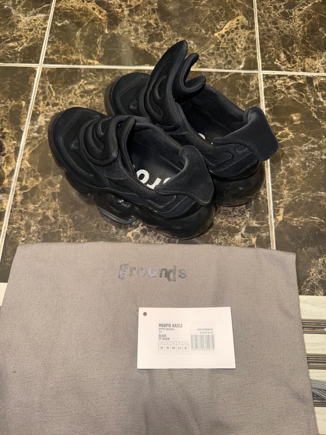 grounds 그라운즈 MOOPIE NAZCA 블랙 39/250 상품이미지1