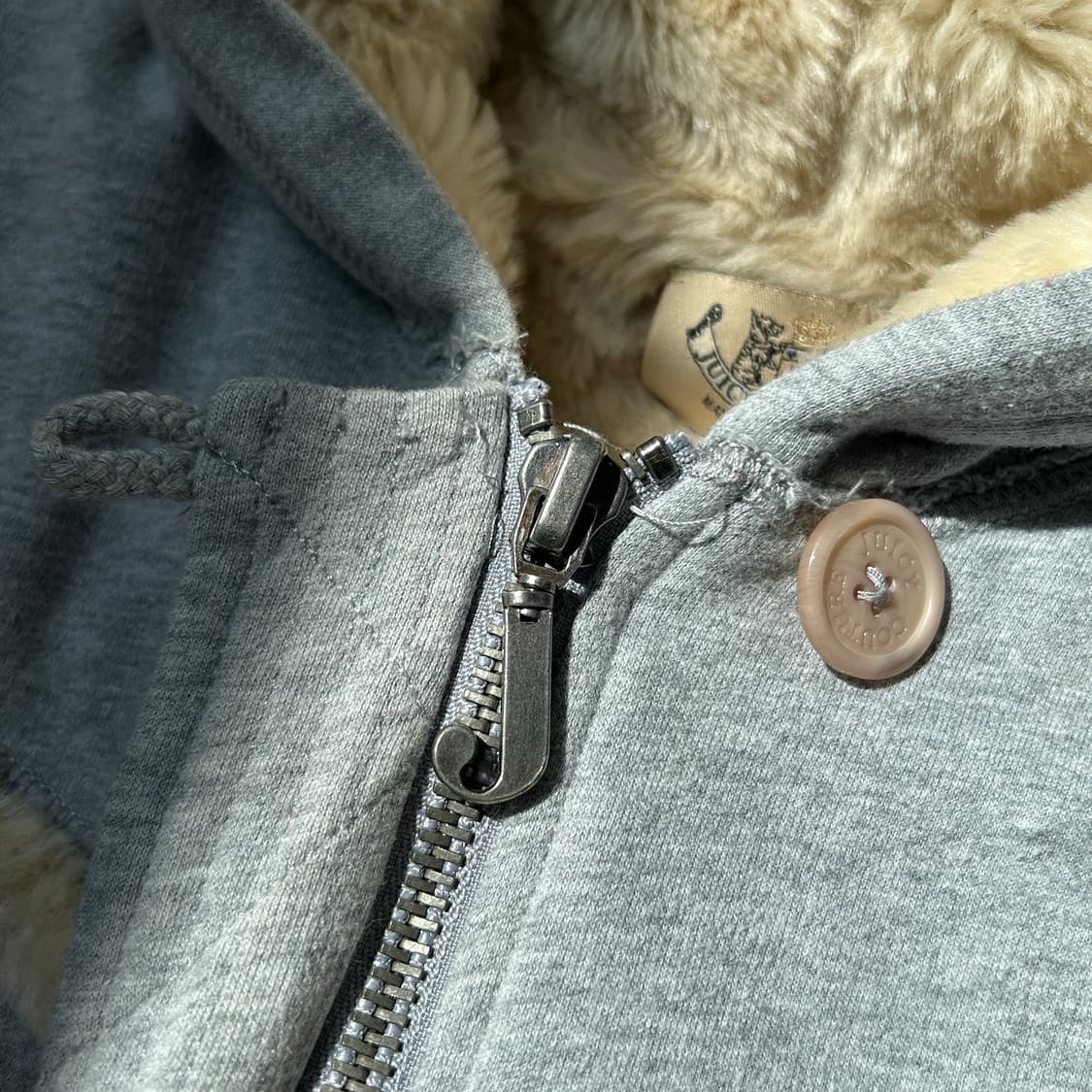 쥬시꾸띄르 딱붙핏 퍼 후드집업 상품이미지5