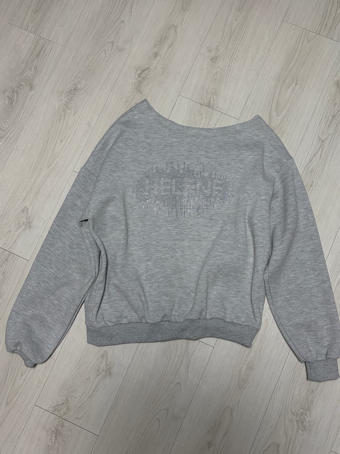 헬레네파리스 원 숄더 스터드 오버핏 스웻셔츠 [멜란지] 상품이미지3