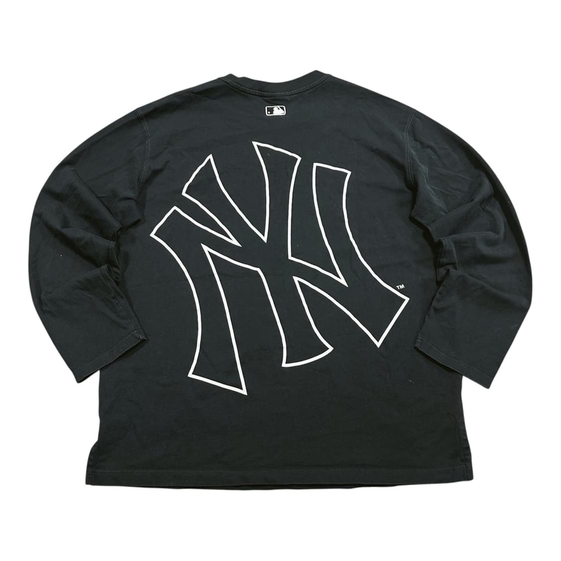 ✨ (바배) MLB 뉴욕양키즈 빅로고 블랙 롱슬리브 상품이미지1