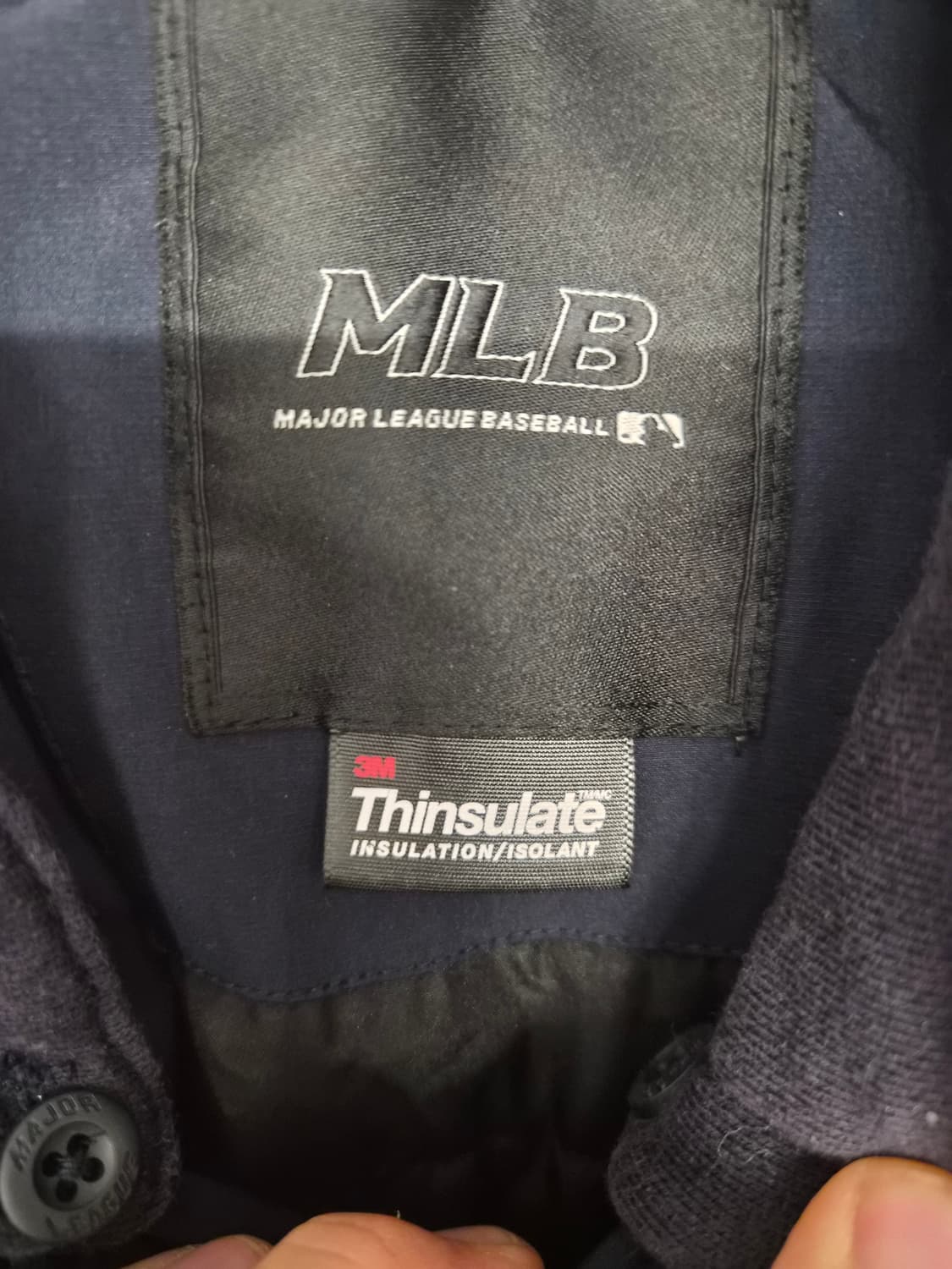 110) MLB 뉴욕양키즈 신슐레이트 하프코트 팝니다 상품이미지3