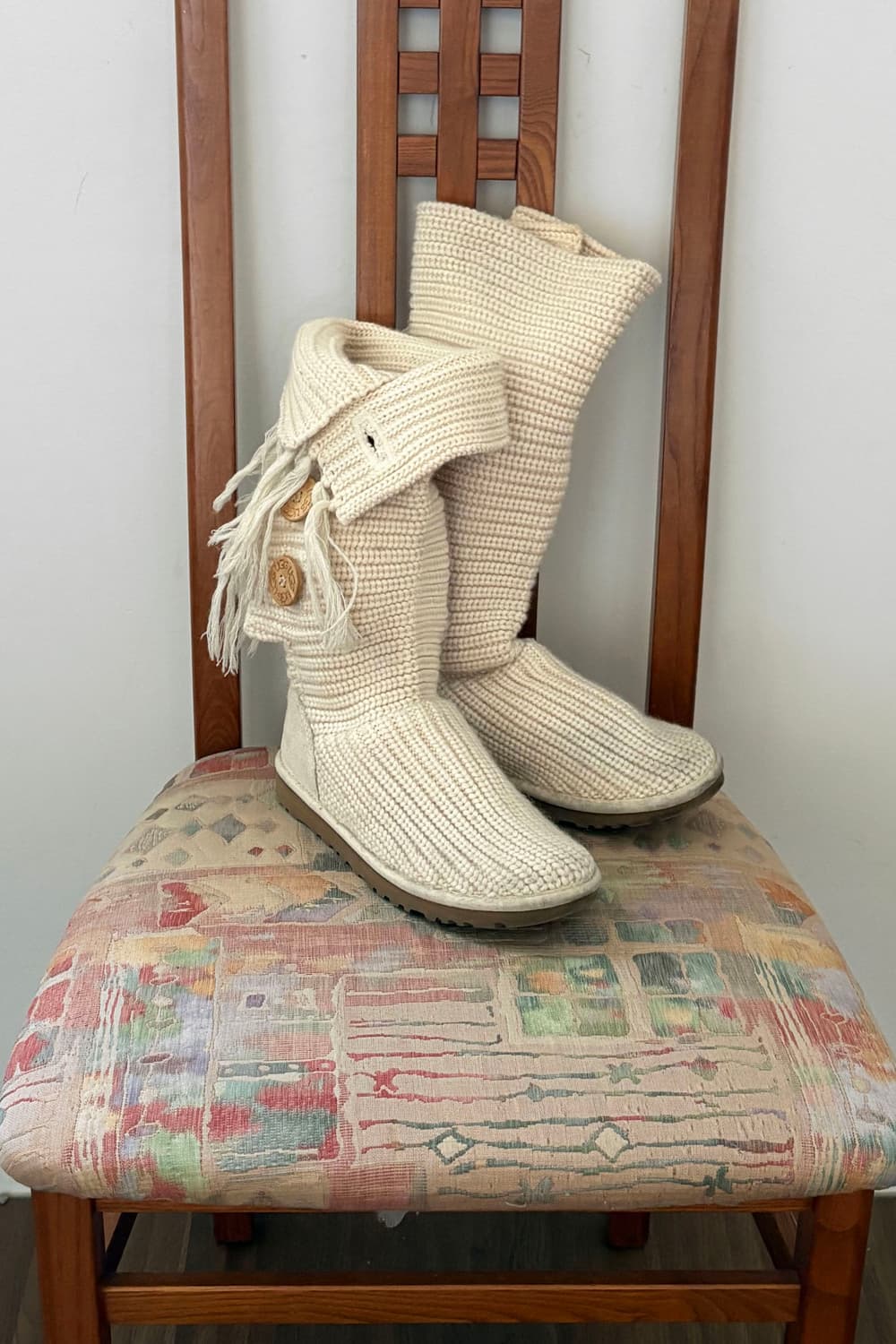 Ugg Fringe Knit Boots 상품이미지1