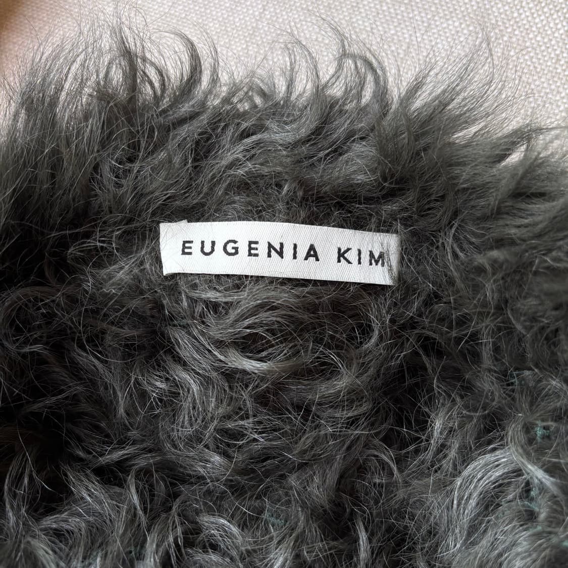 EUGENIA KIM 유제니아킴 천연 램퍼 빈티지 넥워머 카키그레이 상품이미지7