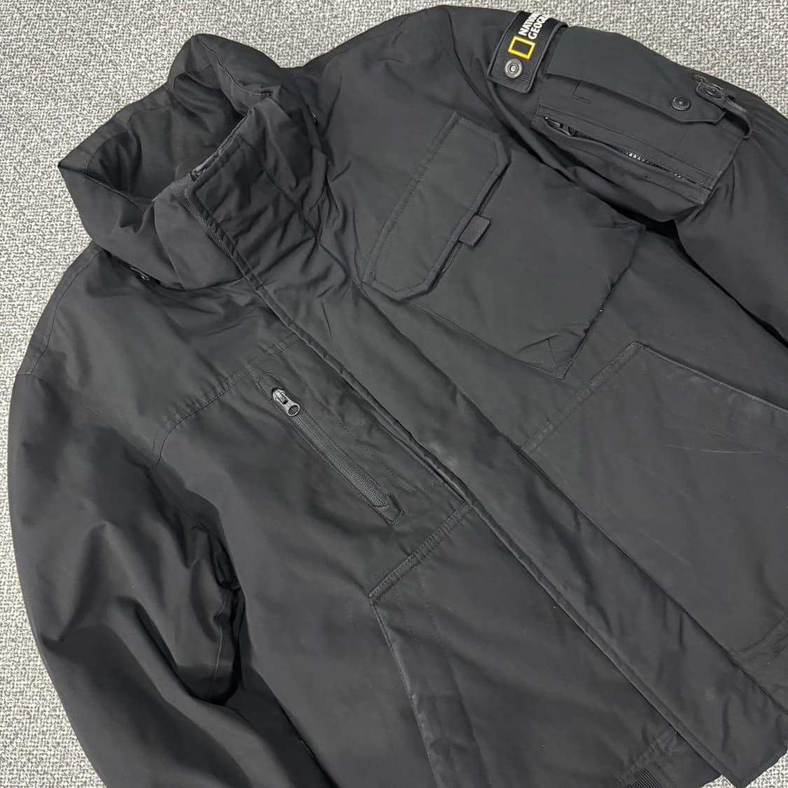 내셔널지오그래픽 블랙 패딩 상품이미지2