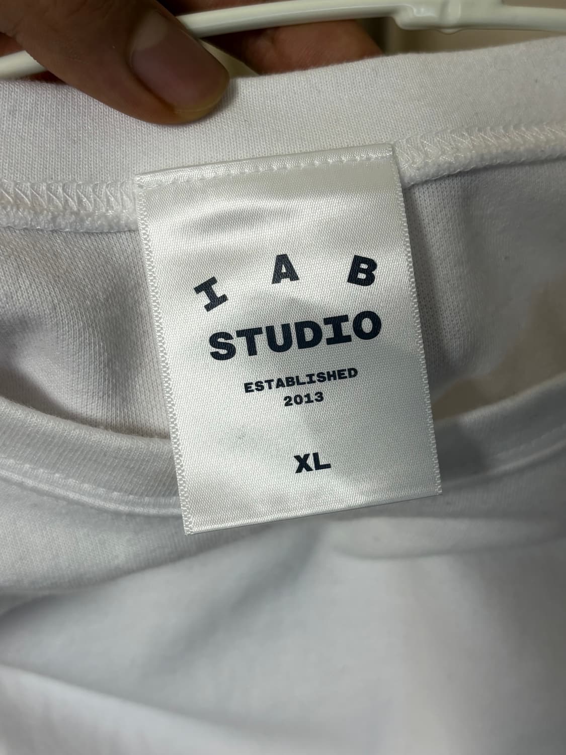 [XL] 아이앱 스튜디오 롱슬리브 화이트 상품이미지3