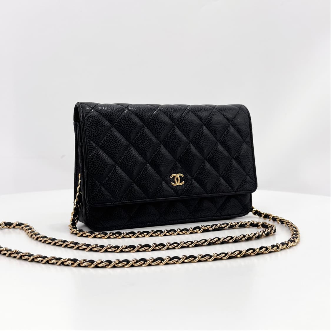 샤넬 캐비어 WOC 체인 크로스백 블랙 (AP0250) 상품이미지2