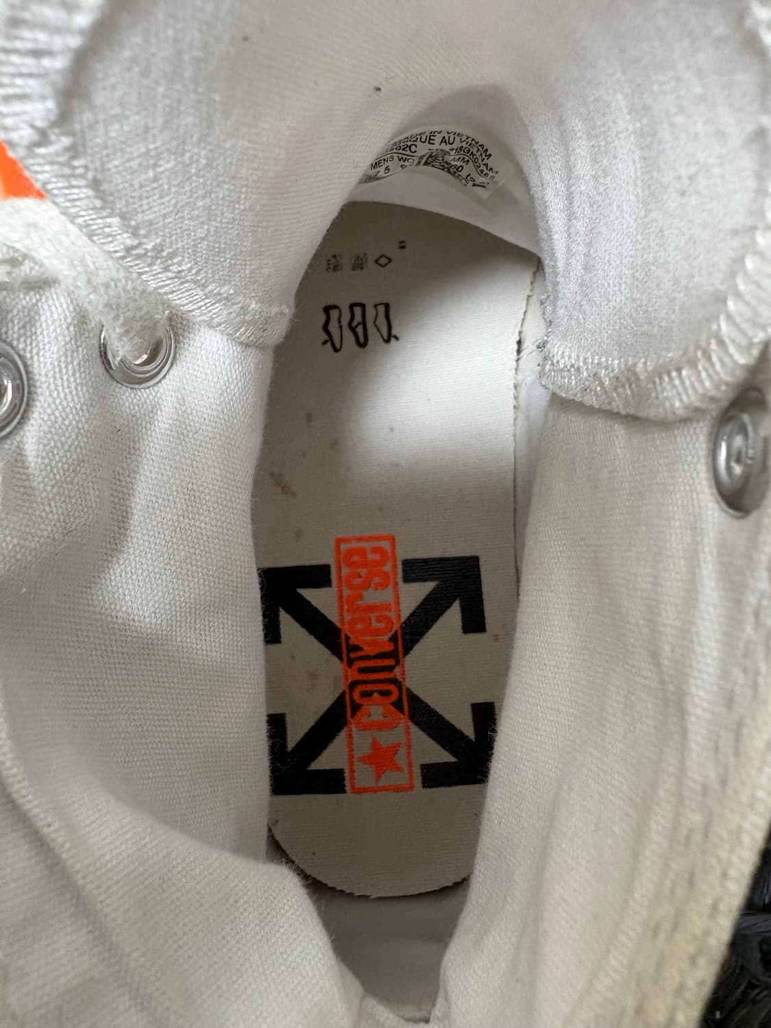 컨버스 X off white 척 70 화이트 상품이미지8