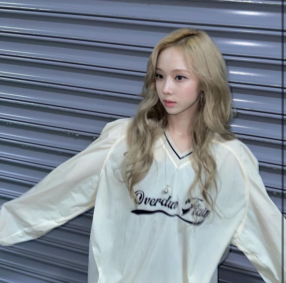 오버듀플레어 아노락 맨투맨 상품이미지1