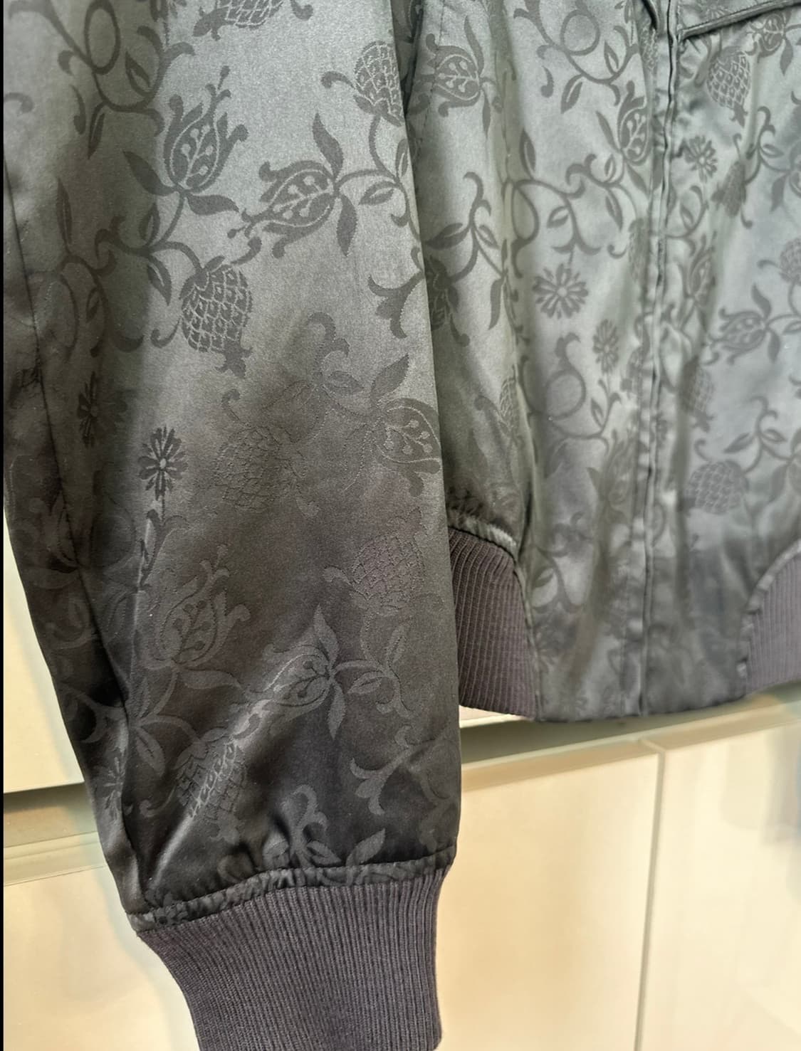 나이키 플로럴 블랙 봄버 자켓 상품이미지4