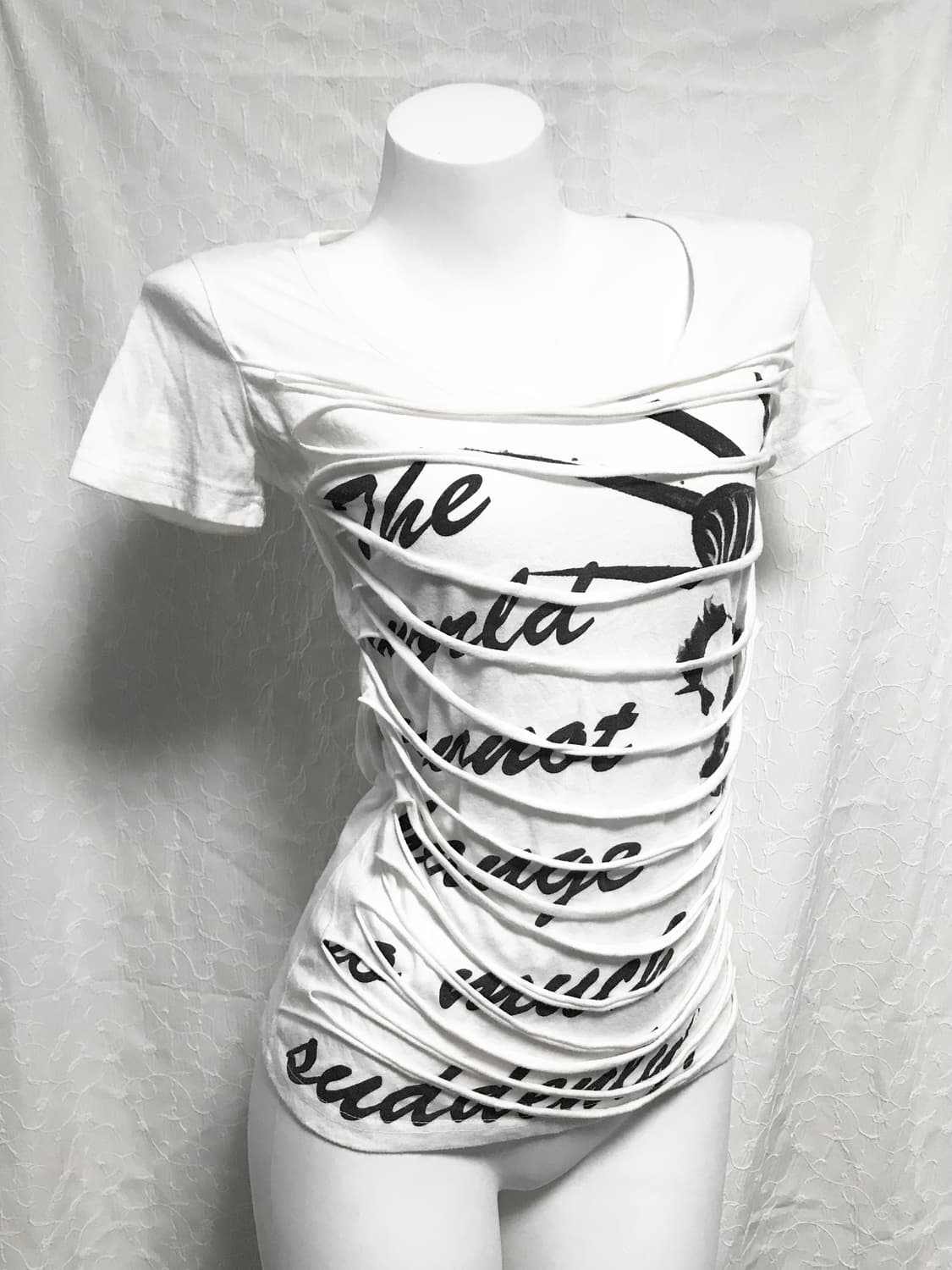 빈티지 vkei 펑크 컷팅 디테일 레터링 반팔 탑 상품이미지1