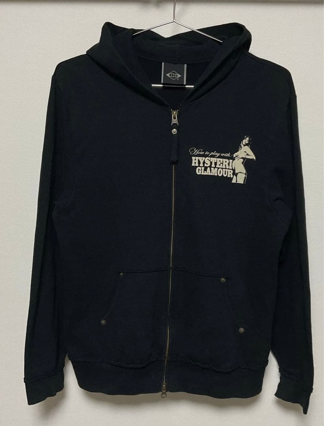 히스테릭 글래머 온 타임 백 프린트 후드 티셔츠 상품이미지2