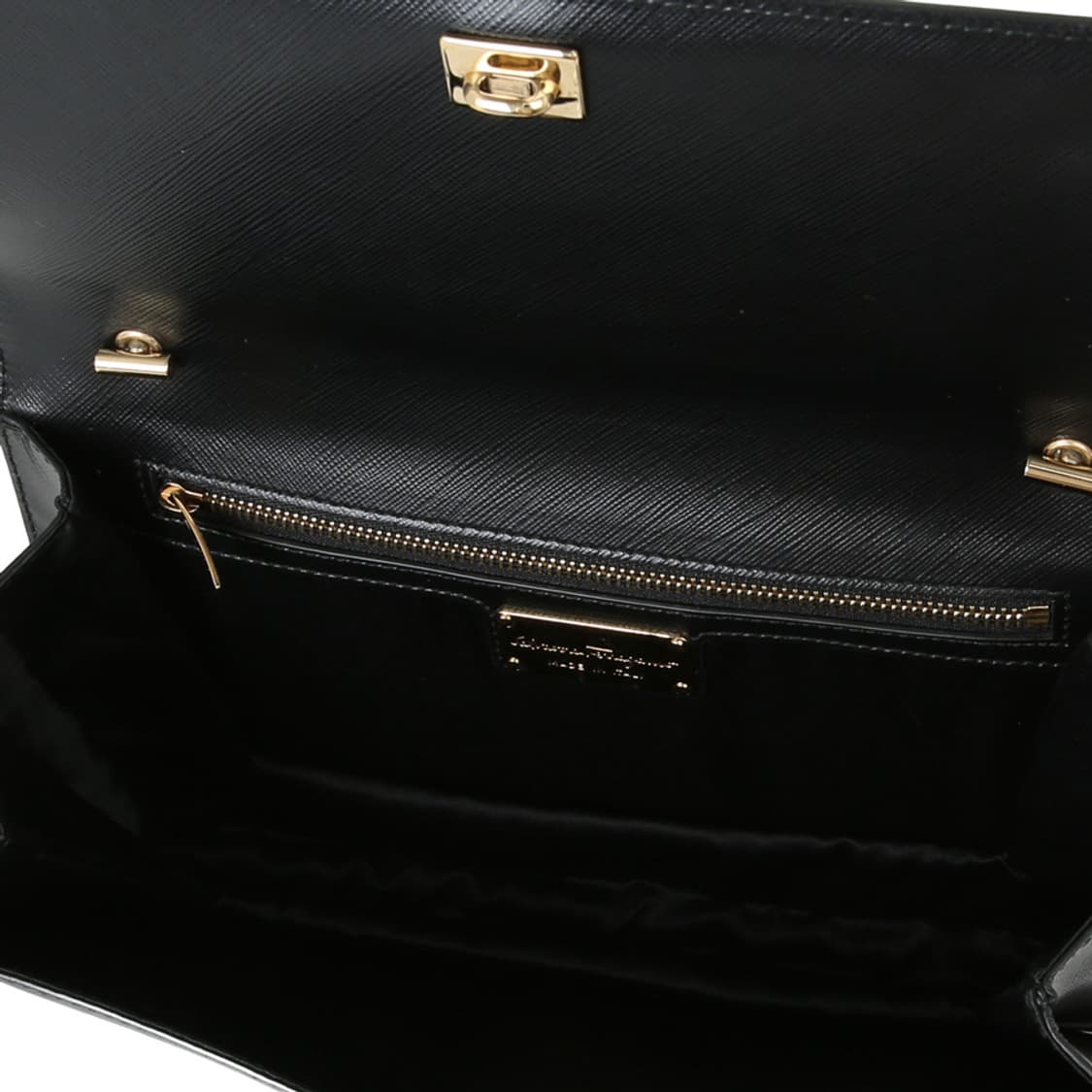 페라가모 지니백 바라 리본 체인 크로스 블랙 미니백 21-E480 상품이미지10