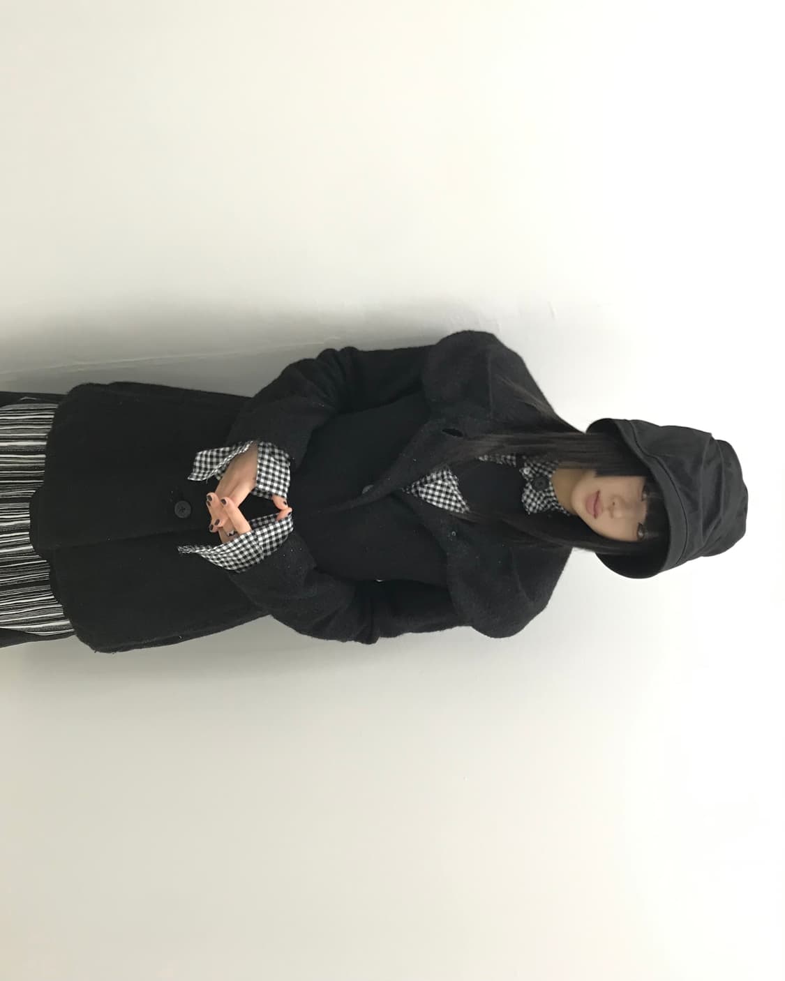 Wide collar tulip line black button coat 상품이미지5