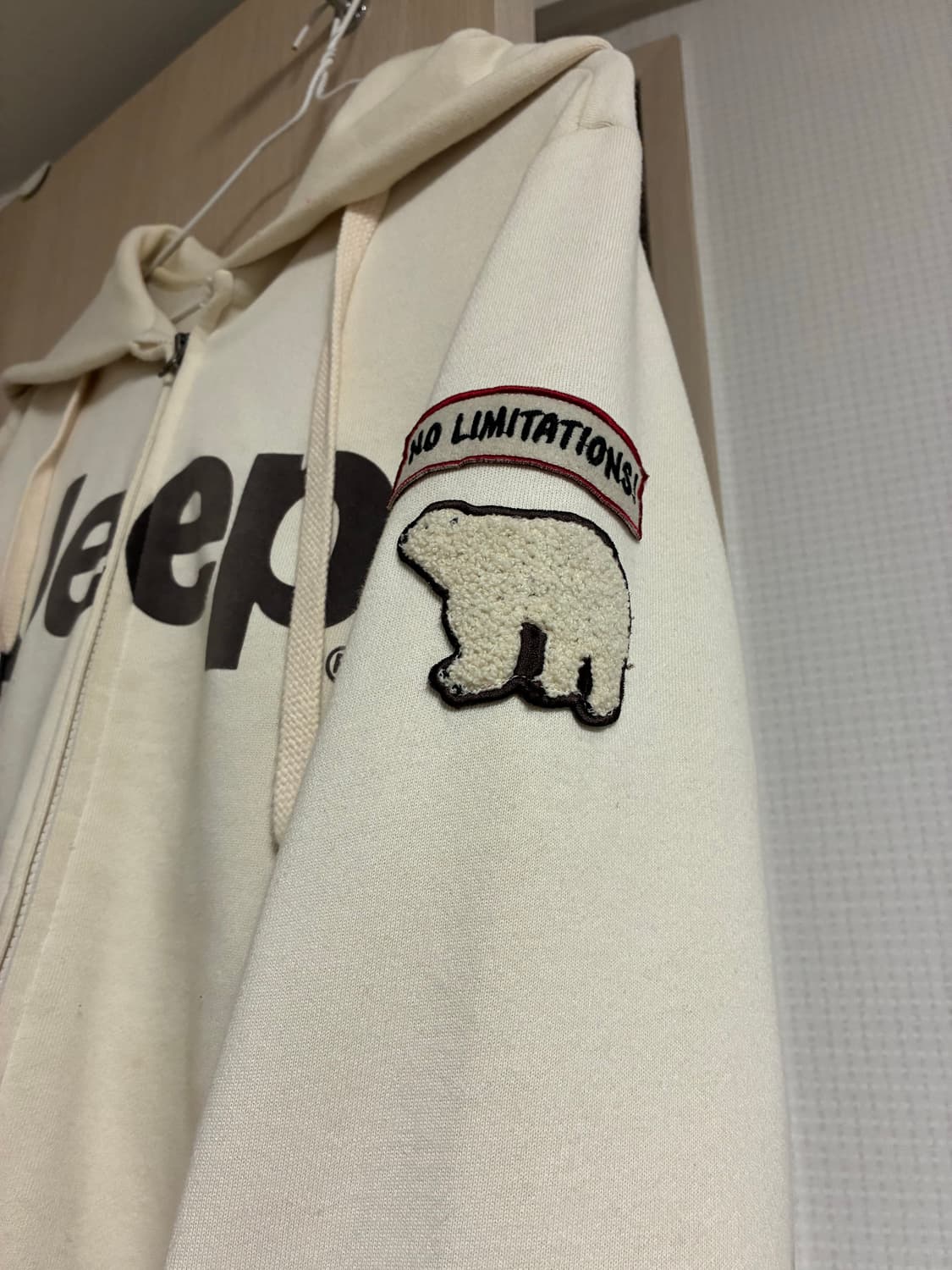 Jeep 빅로고 후드집업 아이보리 상품이미지3