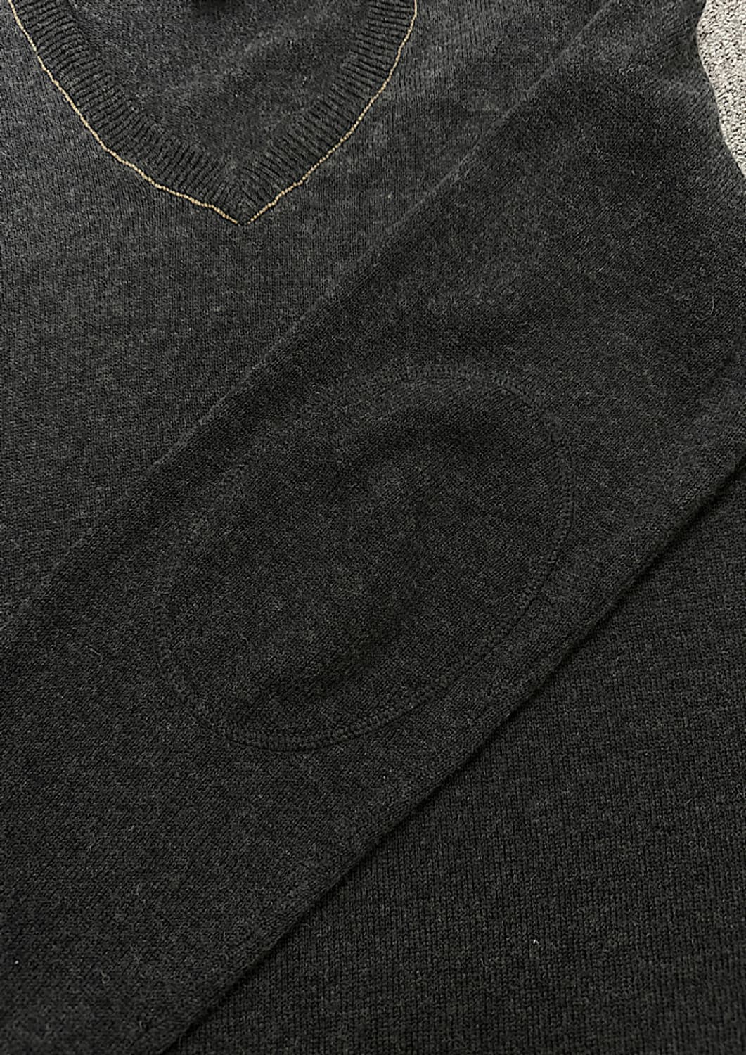 폴로 브이넥 니트  상품이미지4