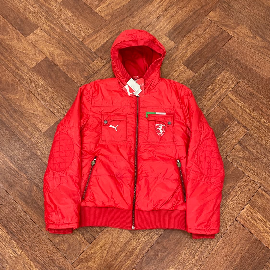 푸마 페라리 패딩  상품이미지1