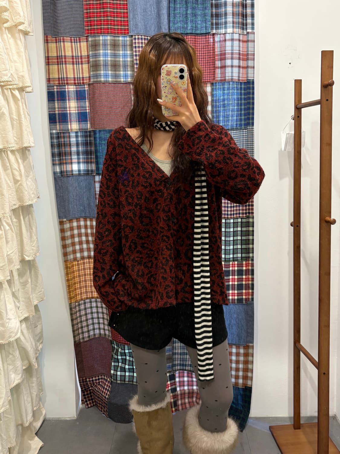 니들스 호피 부클 가디건 상품이미지4