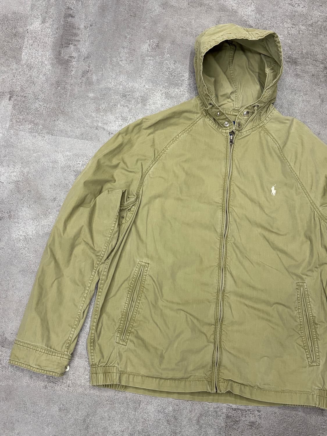 폴로 랄프로렌 후드 바람막이 카키 상품이미지3