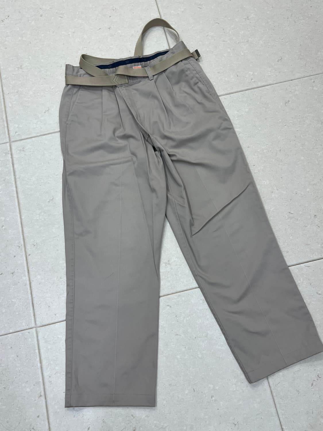 메종유레카 벨티드 랩 치노 팬츠 베이지OS 상품이미지2