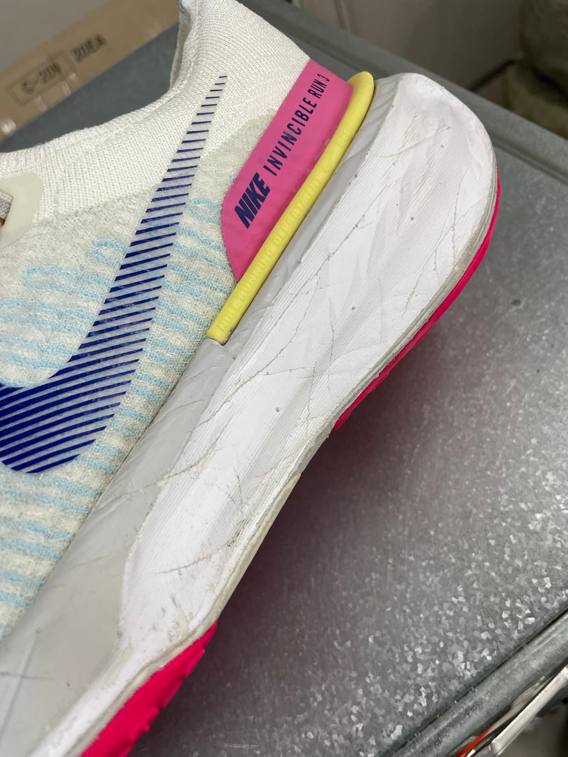 나이키 줌X 인빈서블 런 플라이니트 3 275 상품이미지8