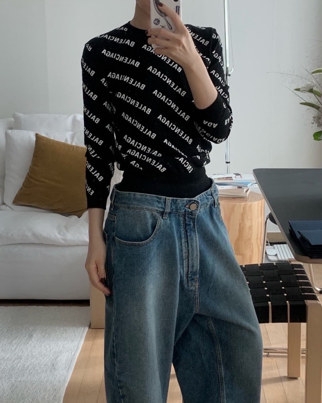 Balenciaga Allover Logo Crop Sweater (M) 상품이미지5