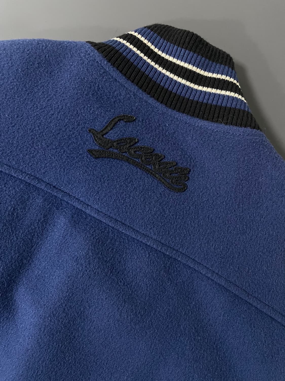 [50] 라코스테 자수로고 레더 바시티 자켓 상품이미지6