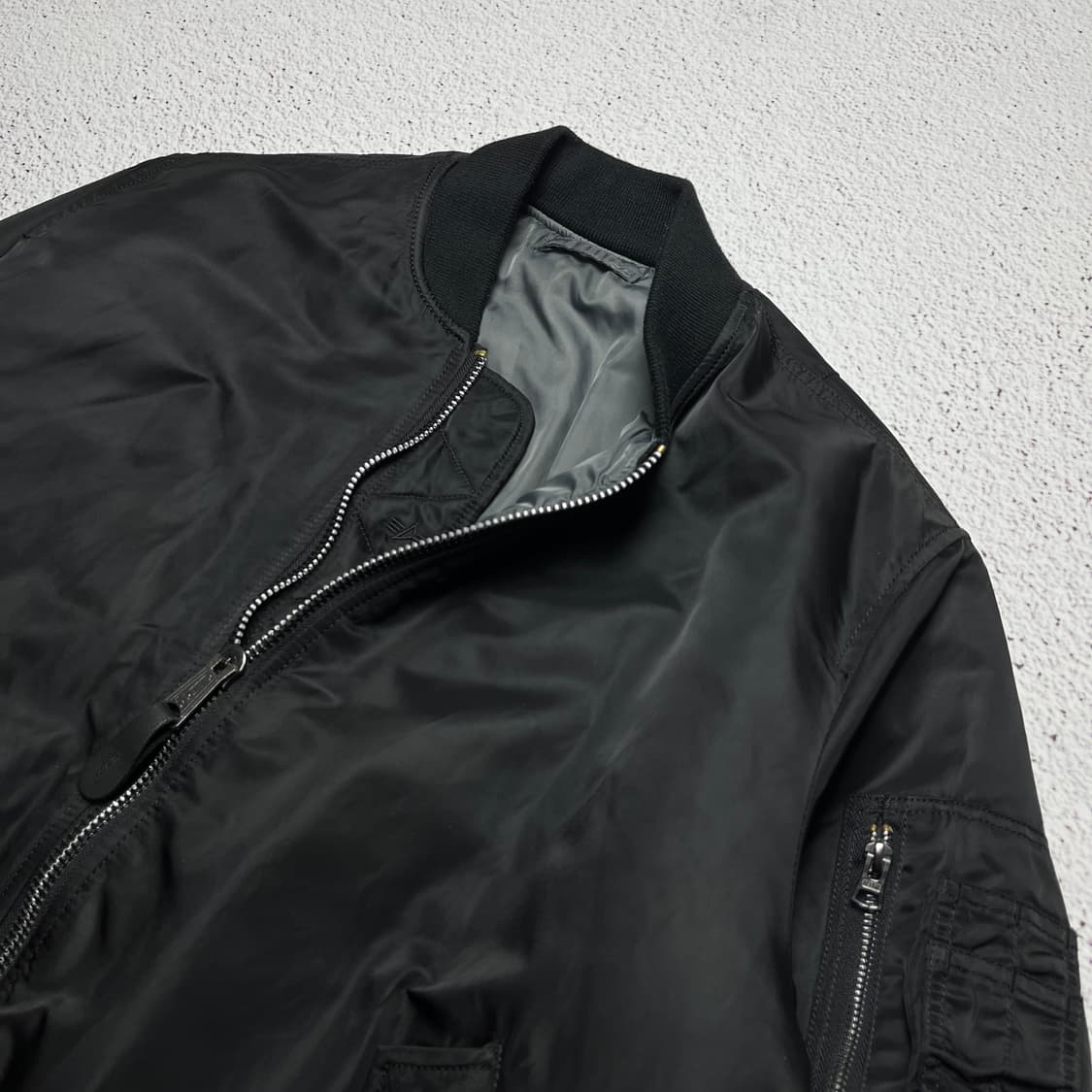Alpha Industries MA-1 Flight Jacket 상품이미지3
