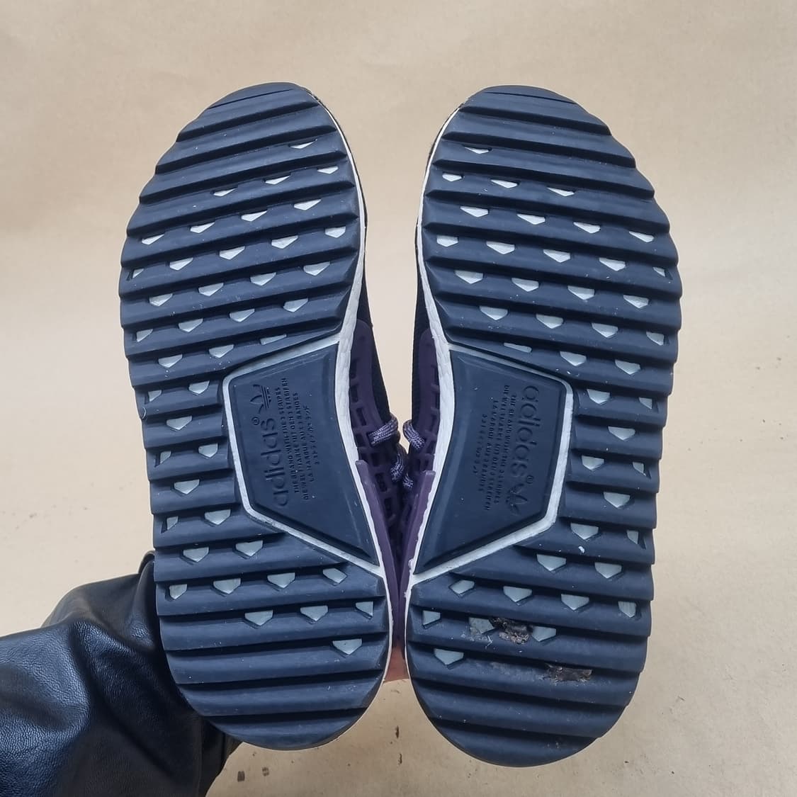 아디다스 X 퍼렐 윌리엄스 운동화225 상품이미지3