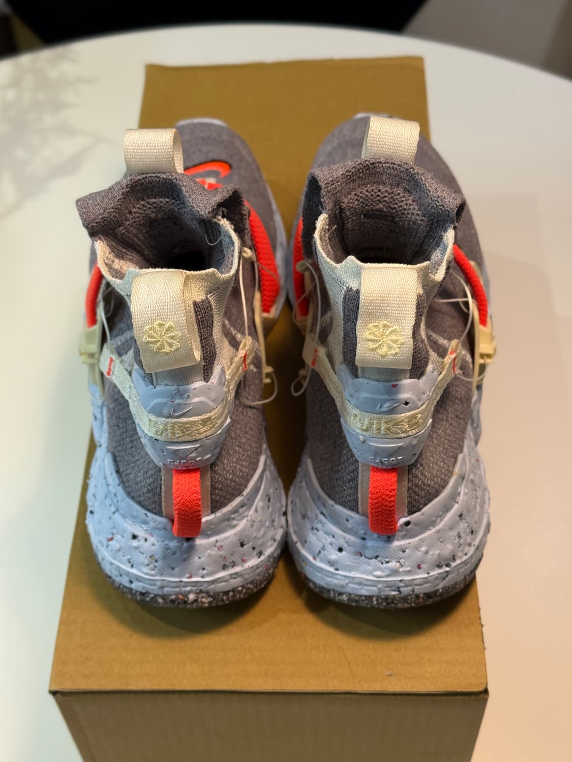 [260] 나이키 스페이스 히피 03 배스트 그레이 하이퍼 크림슨 ​ 1 상품이미지2