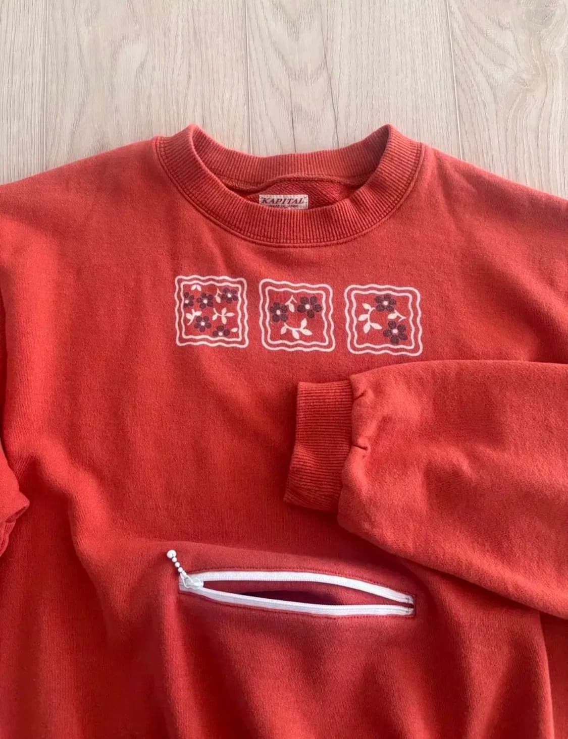 캐피탈 쿠키 맨투맨 상품이미지2