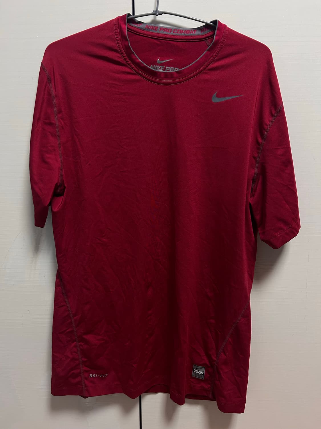 나이키 프로 컴뱃 드라이핏 반팔티 레드 L 상품이미지1