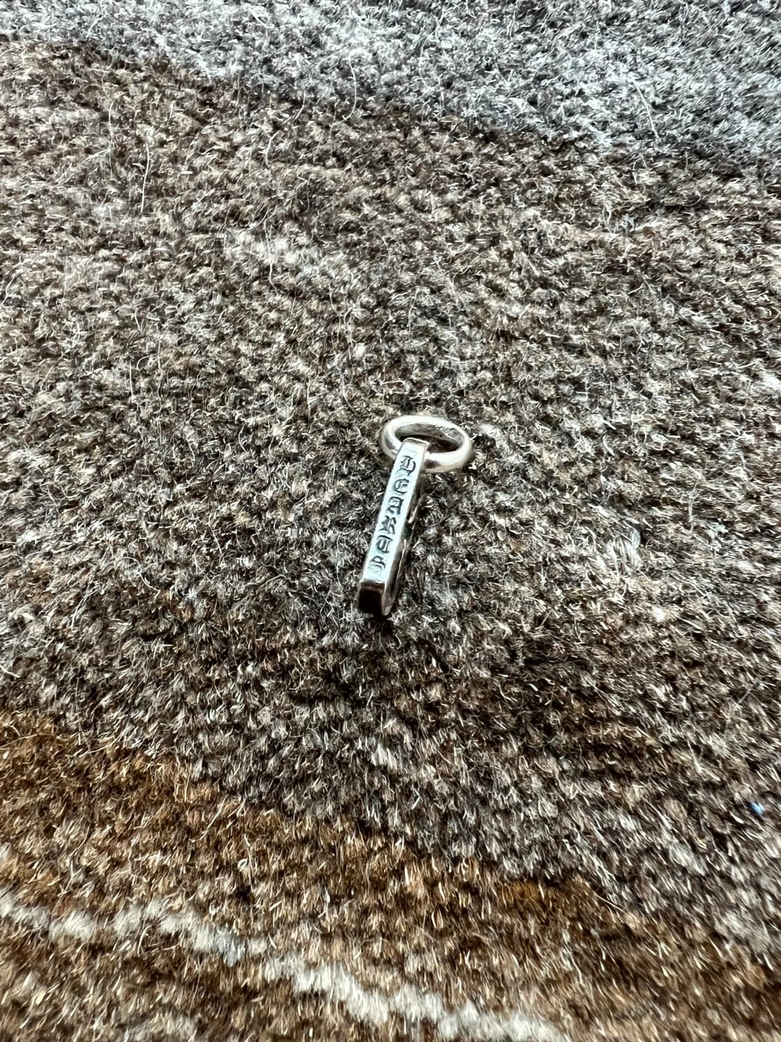 크롬하츠 타이니 도그택 펜던트 상품이미지3