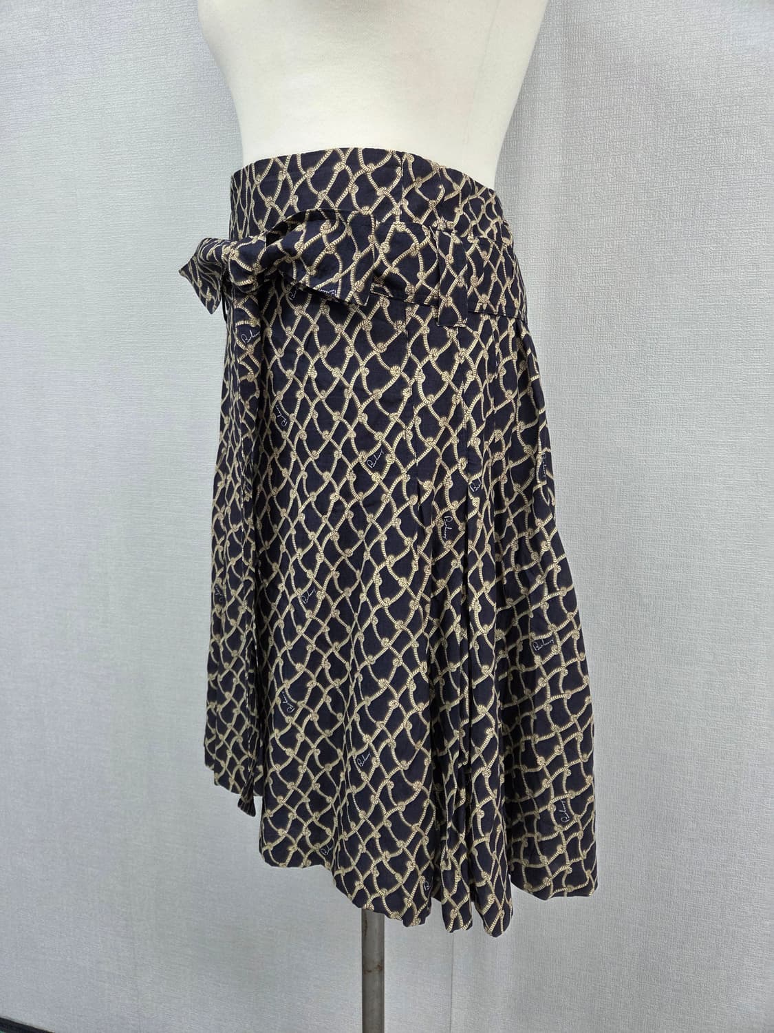 버버리 미디스커트 상품이미지2