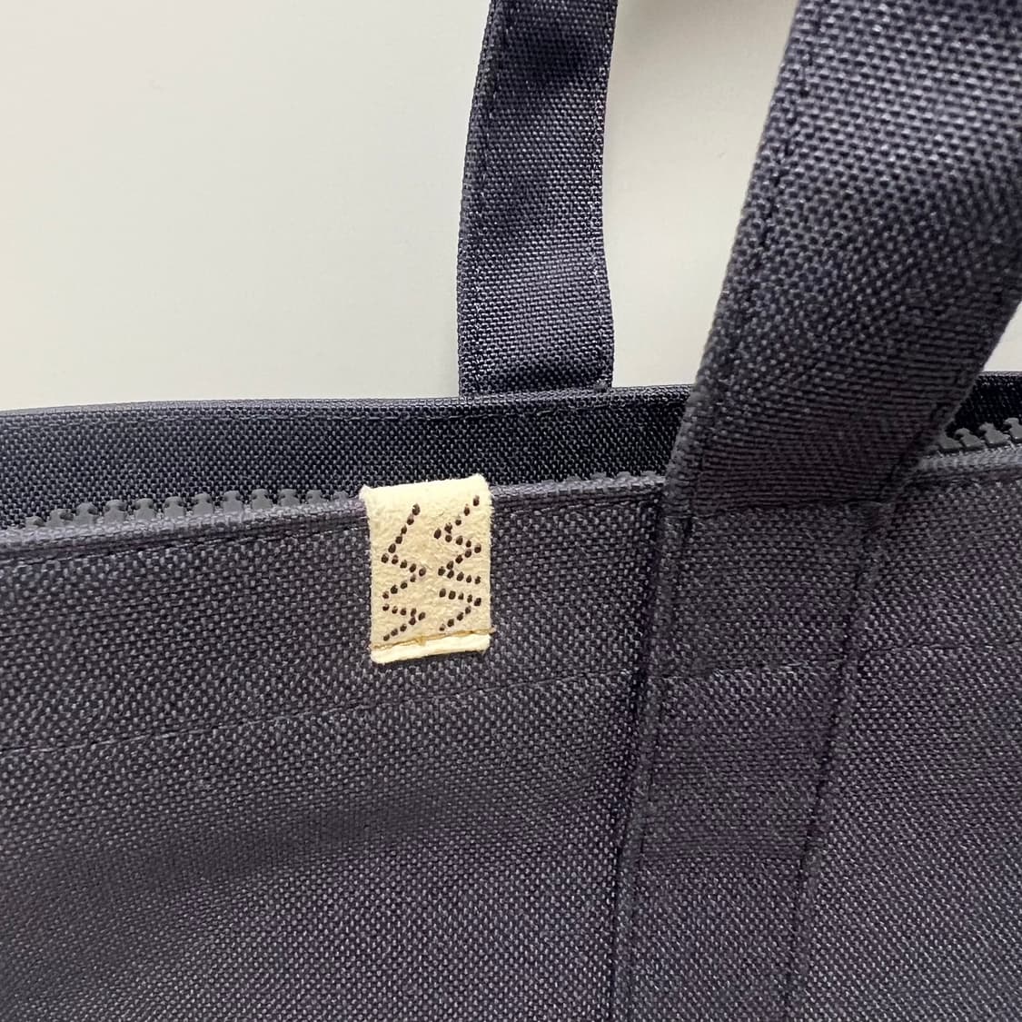 비즈빔 코듀라 토트백 그레이M 상품이미지3