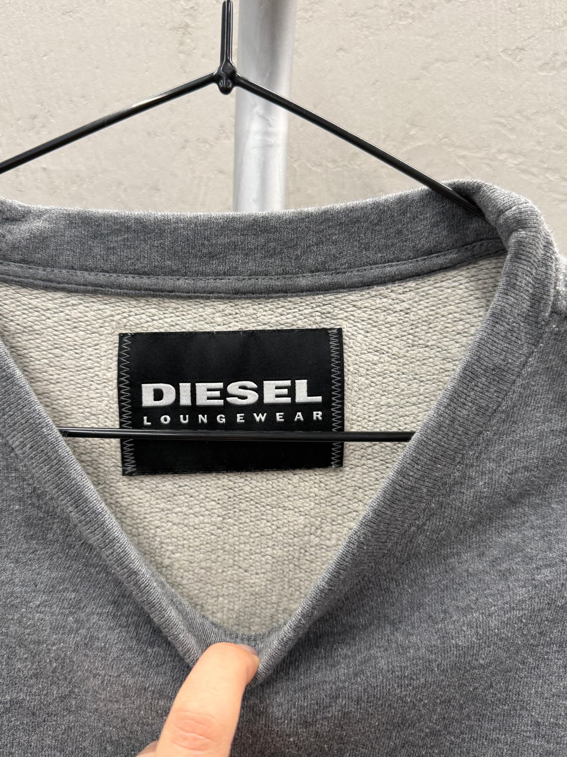 DIESEL 디젤 그레이 커프스 로고 그래픽 맨투맨 L 상품이미지3