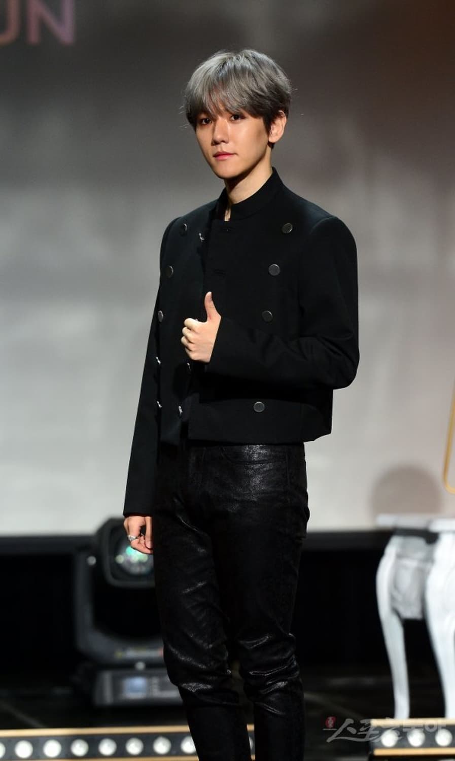 [백현님 착용] 셀린느 19ss 밀리터리 오피서 자켓 상품이미지2