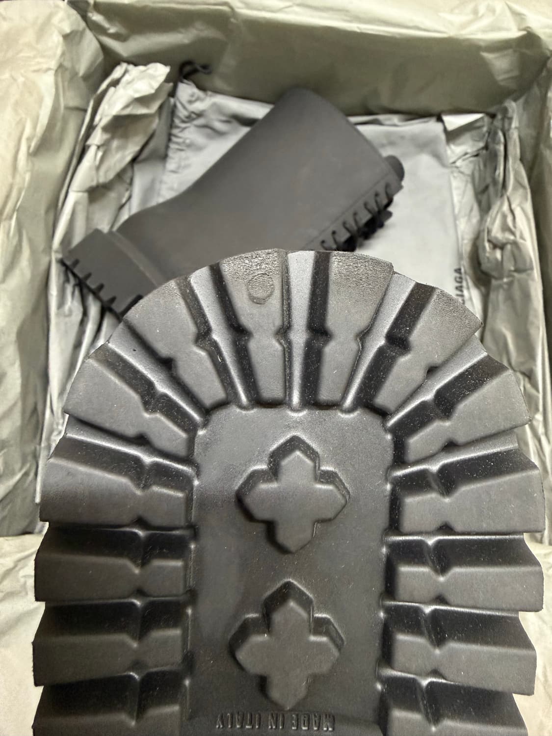 [42] 발렌시아가 스테로이드 부츠 상품이미지4