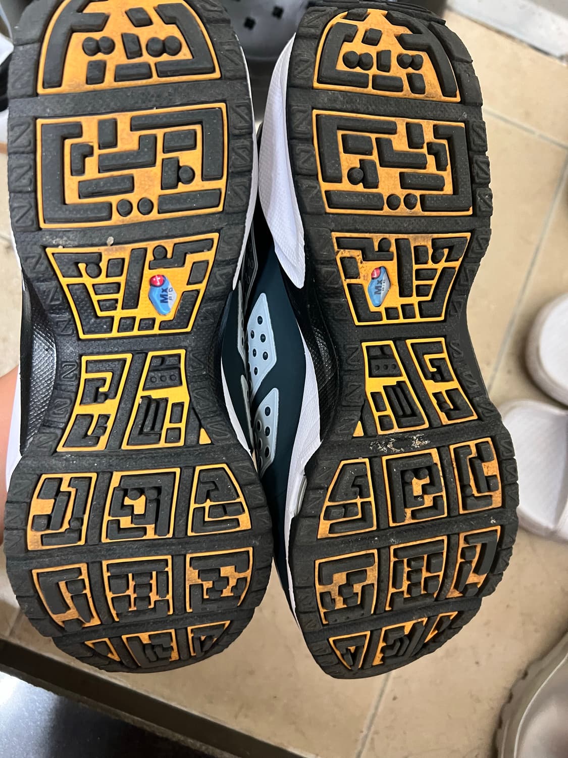 나이키 썬더 맥스 270 상품이미지2