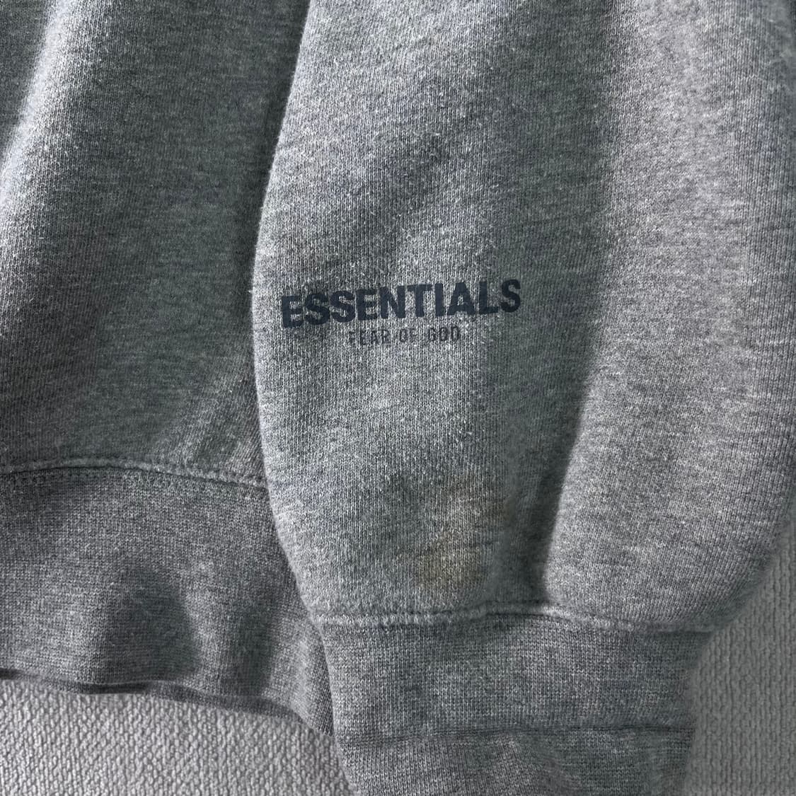 100 피오갓 에센셜 그레이 맨투맨 상품이미지4