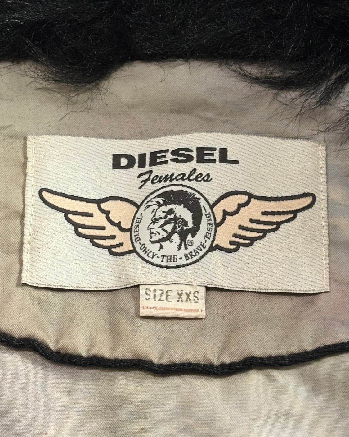 Diesel 디젤 블랙 퍼 베스트 상품이미지7