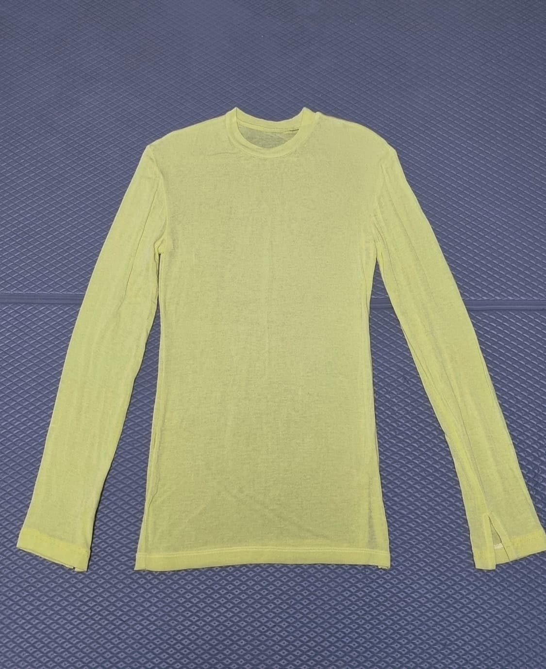 시스루 슬림핏 슬리브 티셔츠(노랑/검정) 상품이미지2