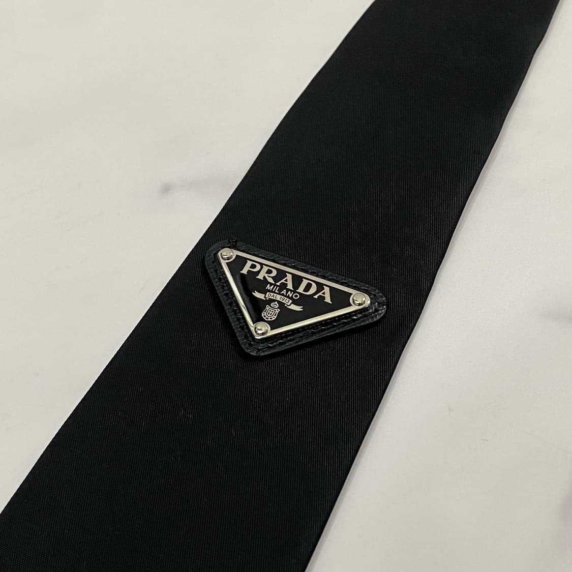 프라다 리나일론 삼각로고 개버딘 넥타이 블랙 R150 상품이미지4