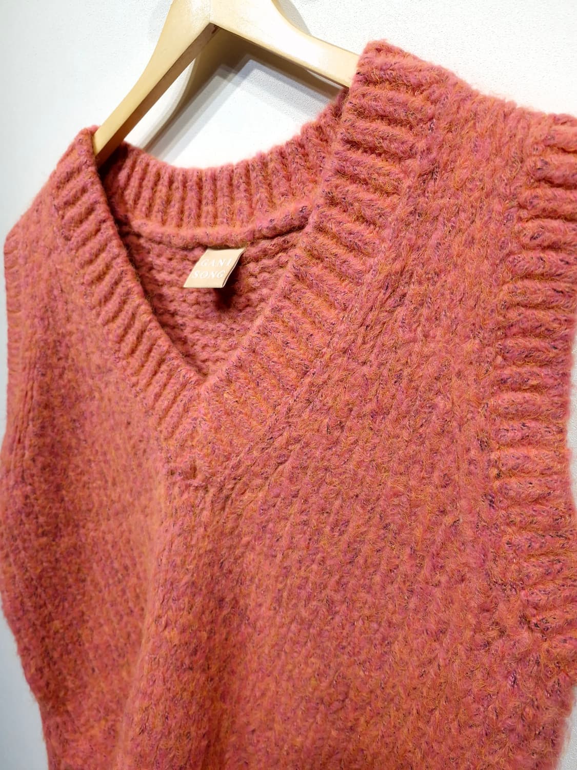 가니송(GANISONG) 코튼 캔디 울니트 베스트 상품이미지5