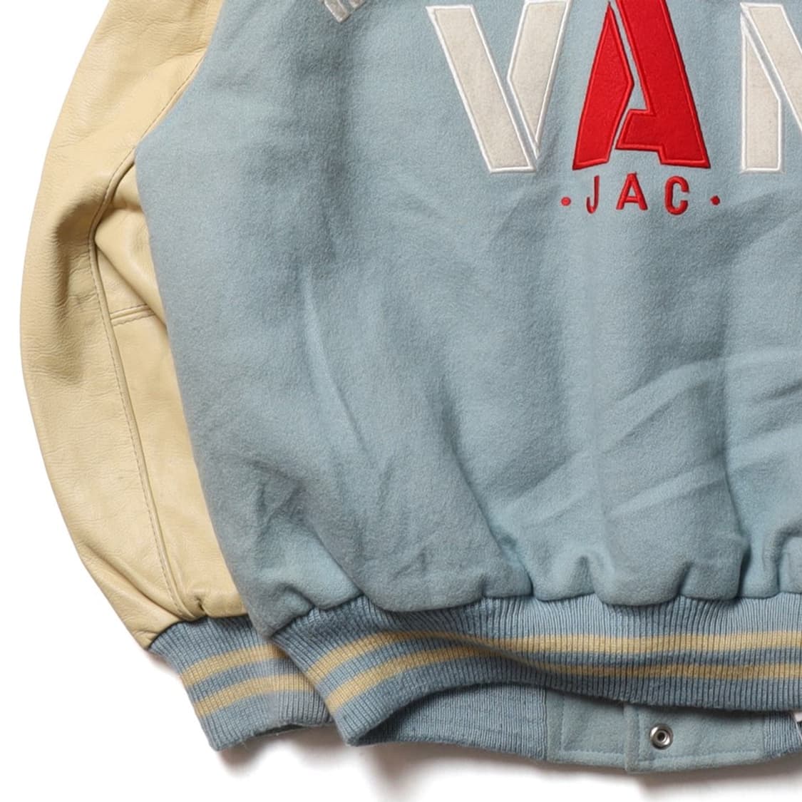 Van Jac Embroidered Varsity Jacket 

 상품이미지3