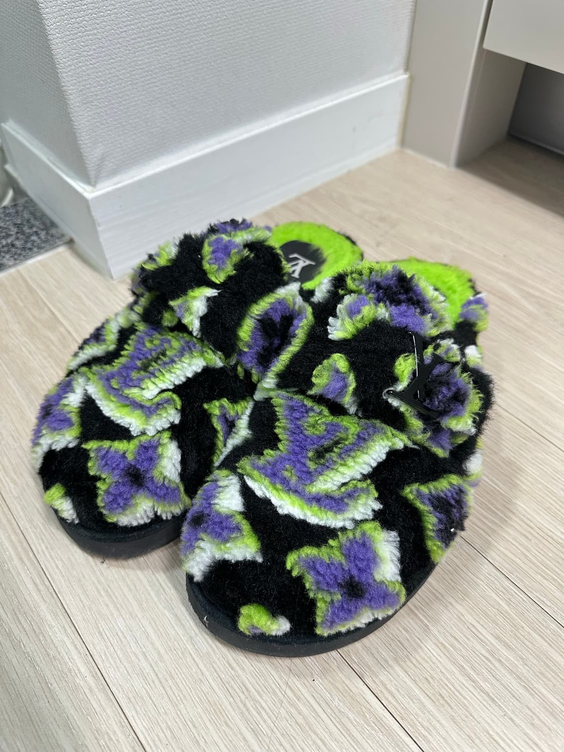 [사이즈UK6] 루이비통 이지뮬 24SS 상품이미지1